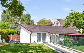 Stunning home in Nowe Warpno with WiFi and 2 Bedrooms, Nowe Warpno